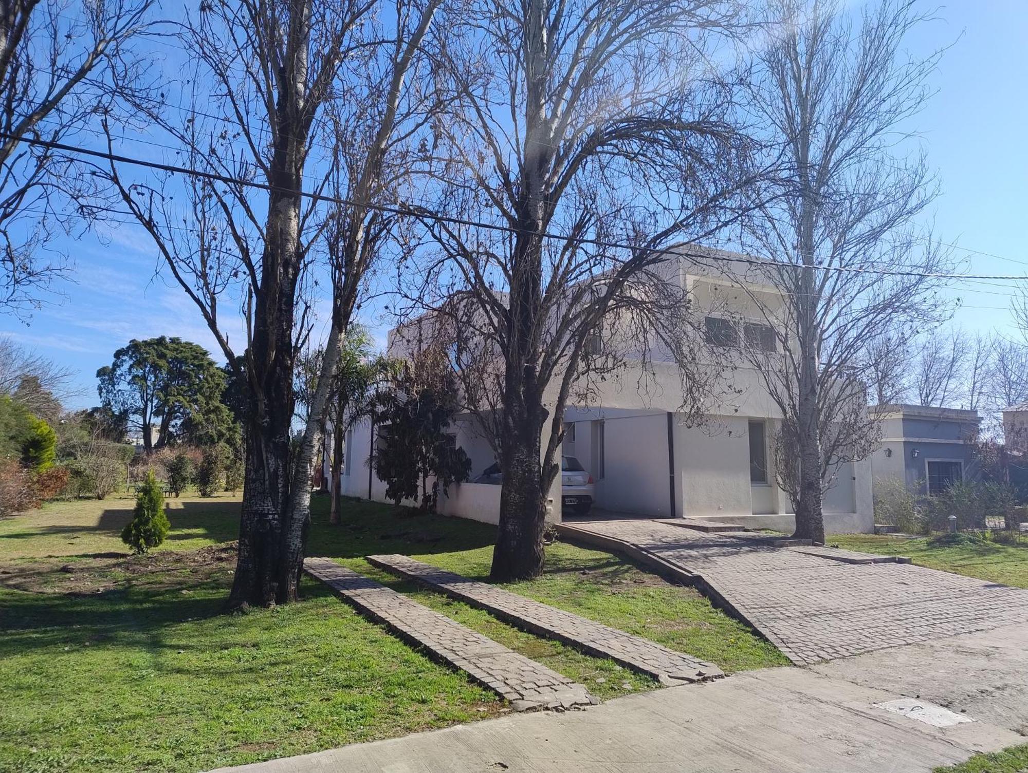 Casa Ravi * Pilar (Buenos Aires)