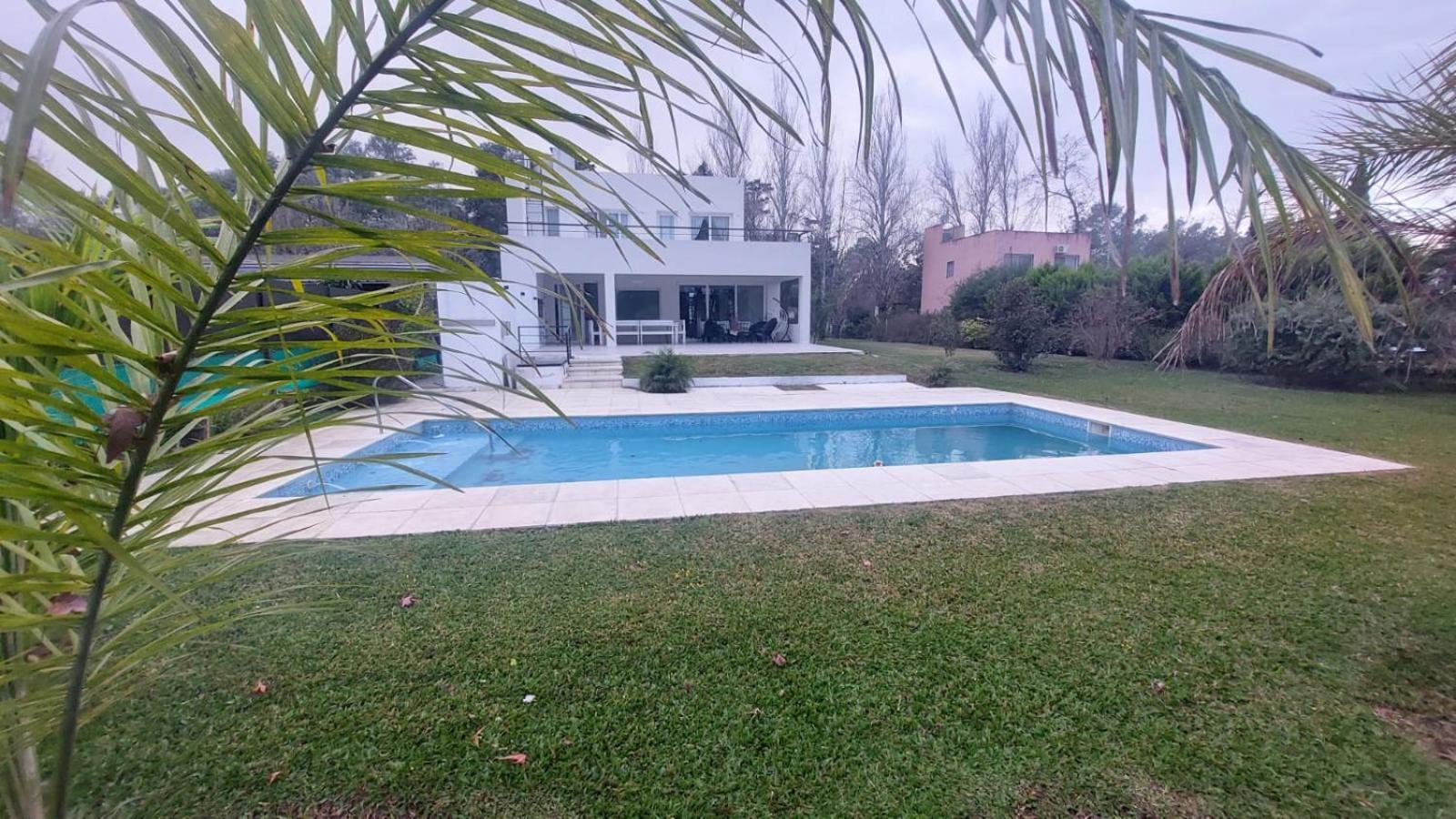 Casa Ravi * Pilar (Buenos Aires)